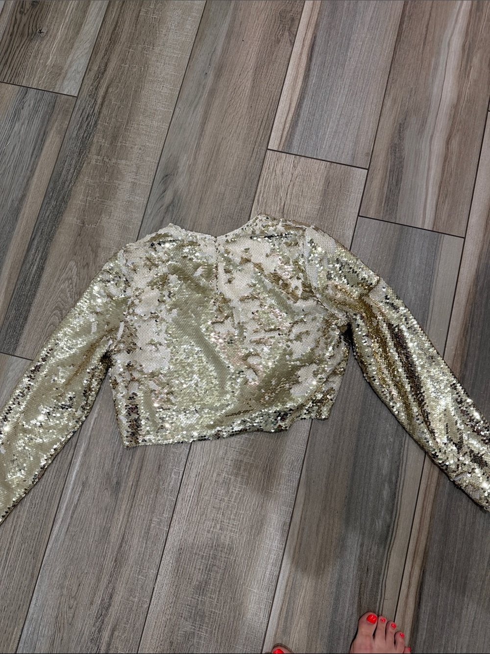 Gold Sequin Two-Piece Skirt Set - Picture 7 of 7